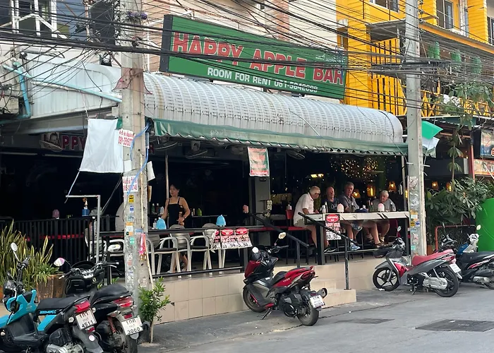 Happy Apple Guesthouse Pattaya